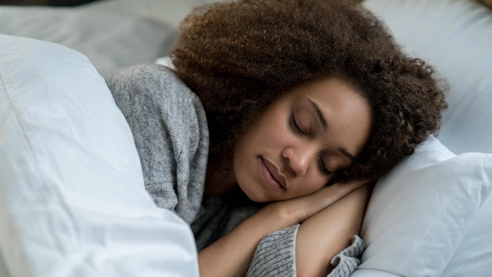 Compensar sono perdido dormindo mais depois é prejudicial à saúde